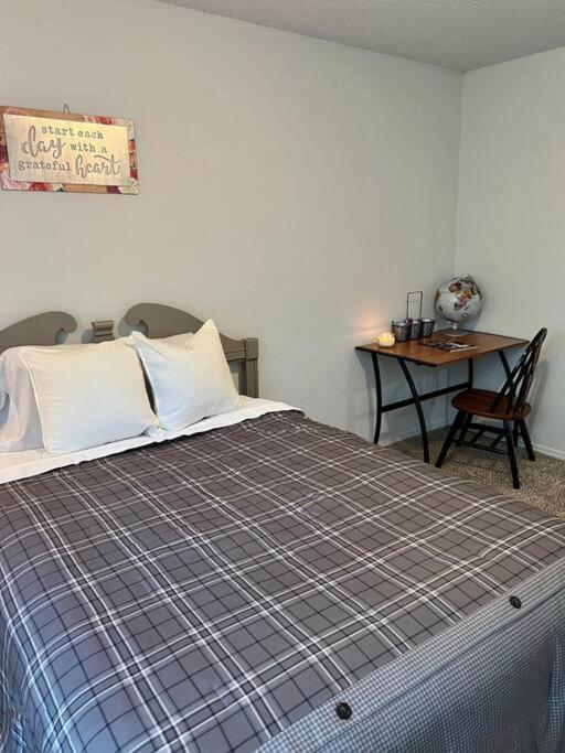 Close To Tulsa, Great Restaurants And Shopping! 브로큰애로우 외부 사진